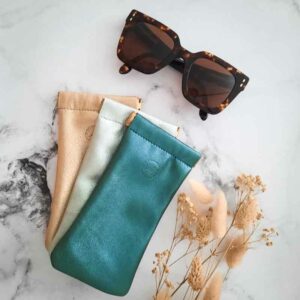 Etui à lunettes en cuir