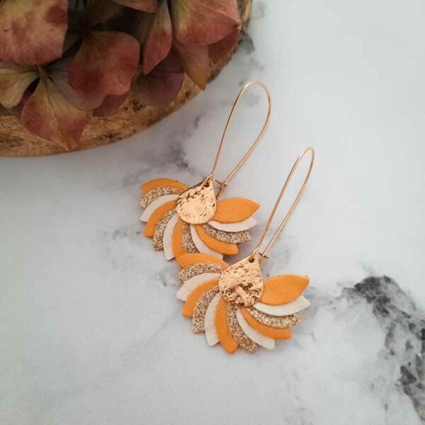 May & June - Grandes boucles d'oreilles Lotus – Image 4